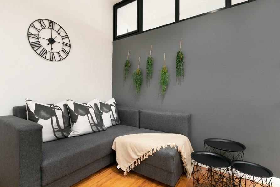 1 Bedroom Property for Sale in Sea Point Western Cape